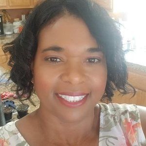 Meet your Posher, Benita